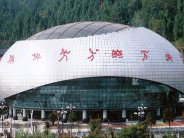 韩城体育中心球形网架加工安装